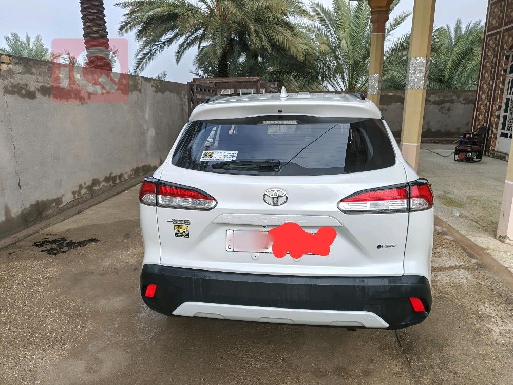 تۆیۆتا کۆرۆلا کرۆس